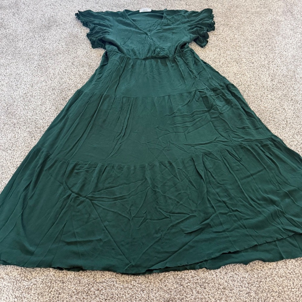 Women's XL Green Tiered Maxi Dress Flutter Sleeve V-Neck Boho Flowy Crepe
